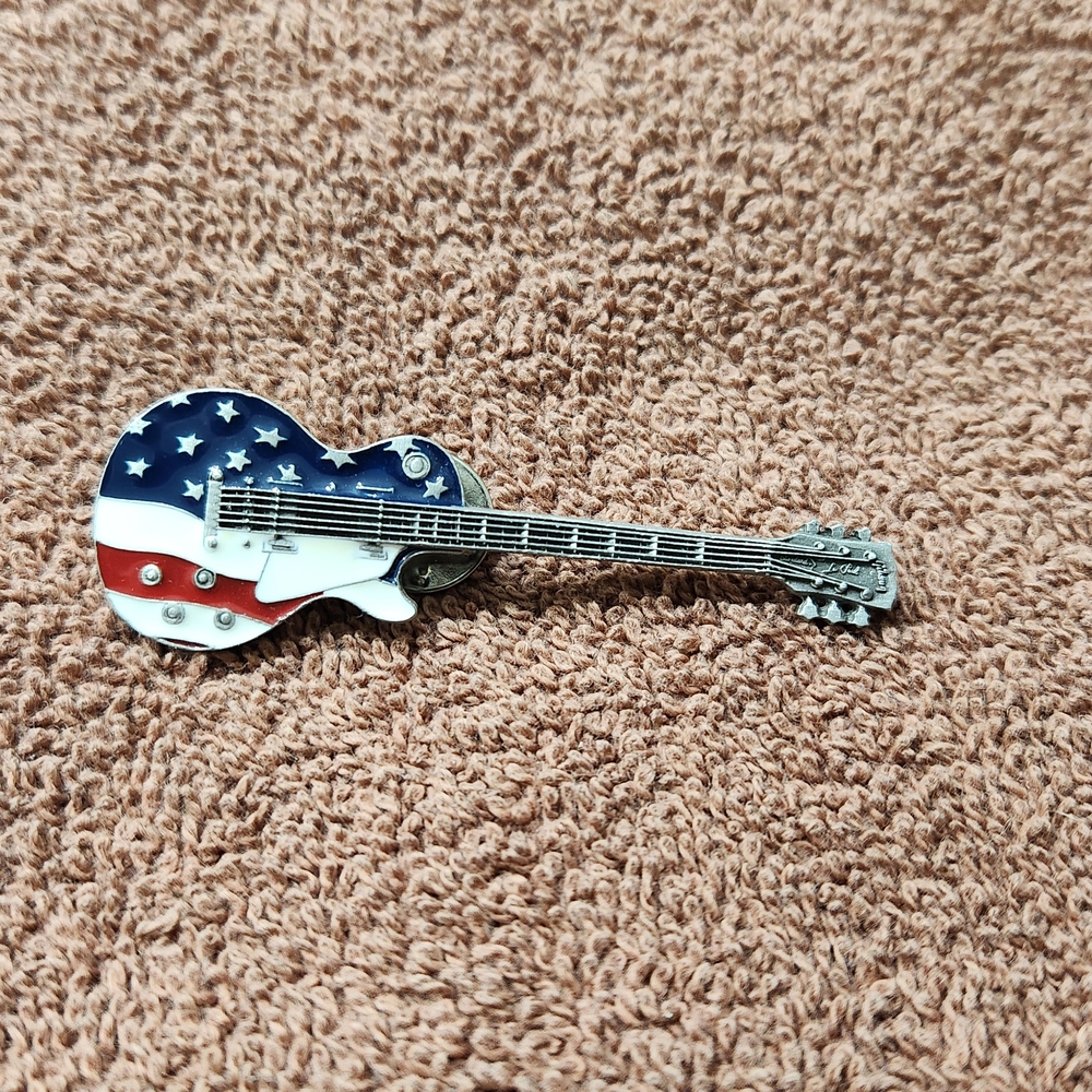 Gibson American Flag Guitar Pin